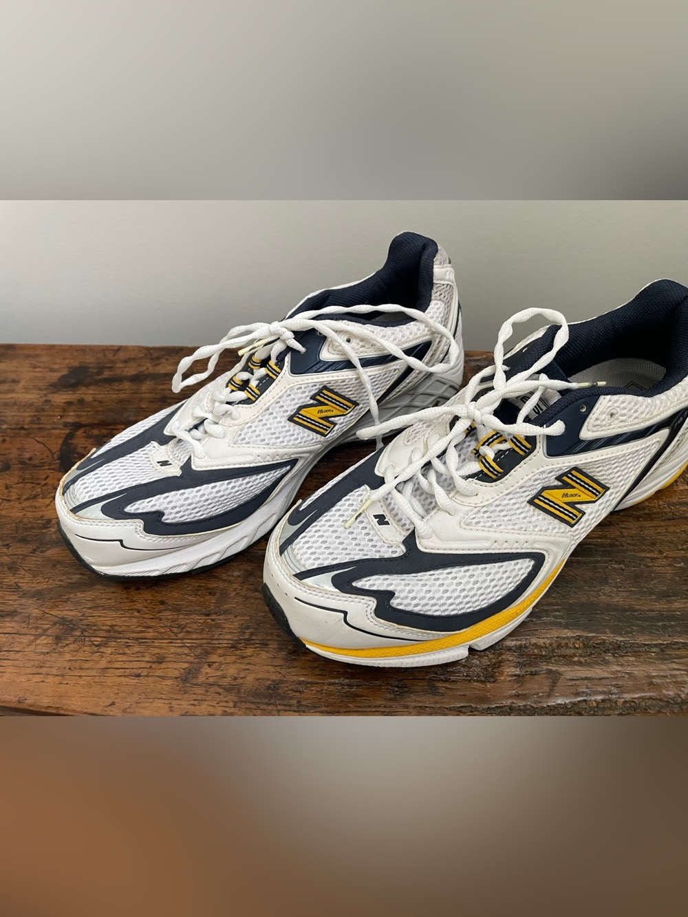 Never worn/deadstock, 2000's vintage New Balance dad sneakers.